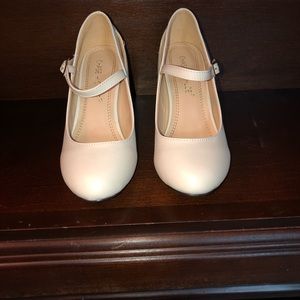 Chase & Chloe Nude Strappy Heels